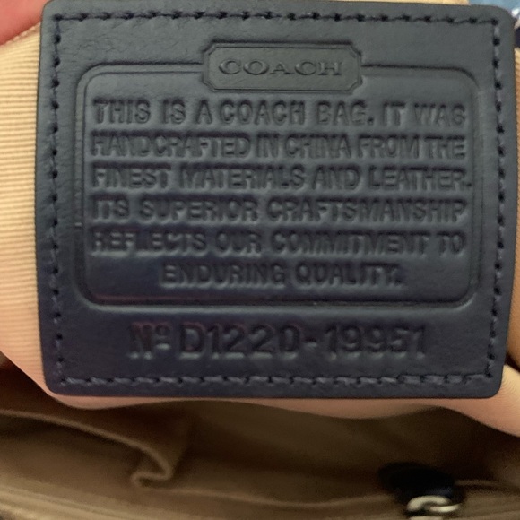 Coach NWT handbag navy/ multi color. - Picture 5 of 8